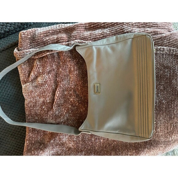Vintage mint condition Perlina New York genuine leather handbag gold detailing - Picture 7 of 10